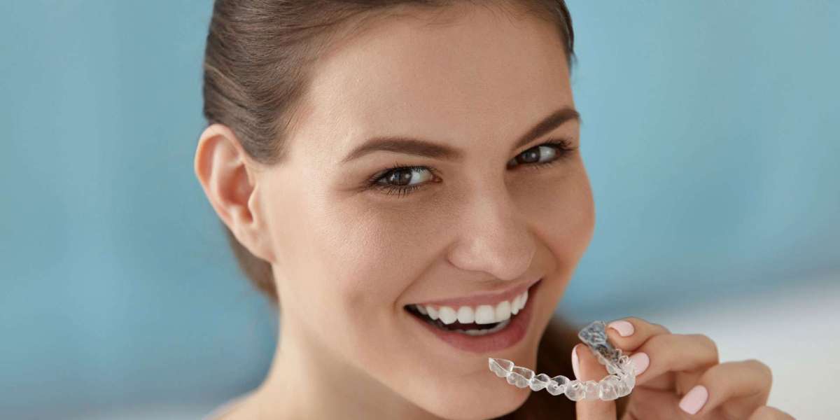 Invisalign Lifestyle: How to Live and Thrive with Clear Aligners (Amma Naana Dental Clinic)